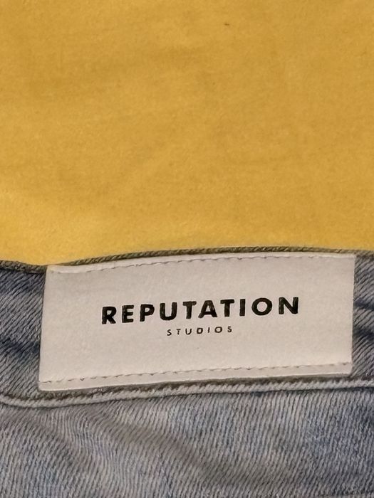 Blugi rupti reputation studio