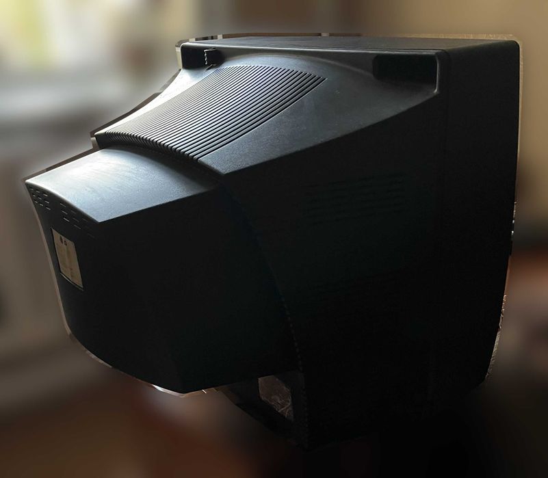 Кинескопный ЭЛТ телевизор LG CF-21F89