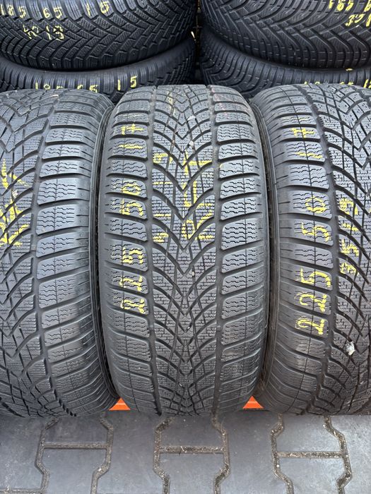 Anvelope Iarna 225/50/17 Dunlop SP Winter Sport 4D RFT 225 50 17 R17