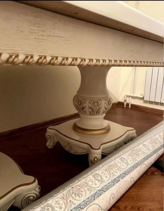 Овальный стол и студья с доставкой