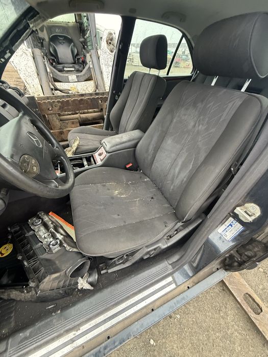 Мерцедес 2.2 143кс Е 220 ЦДИ 2000г  на части