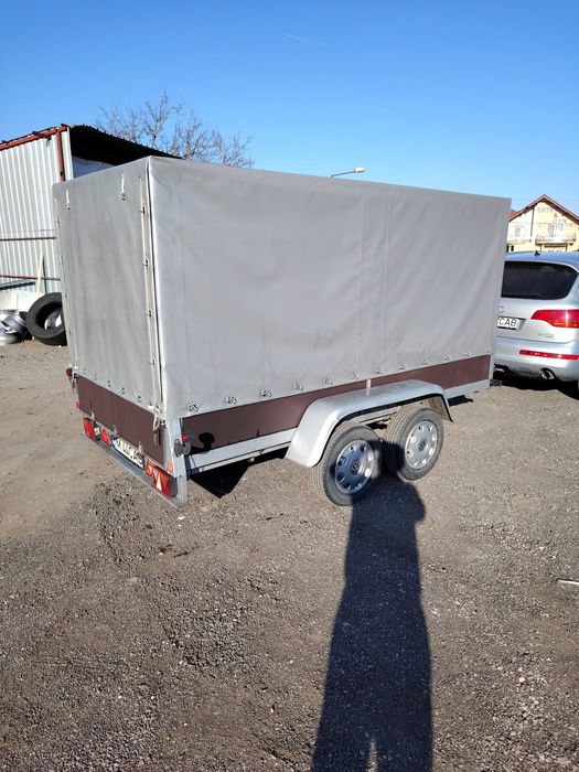 Remorcă auto cu prelata 2 axe 2 Tone