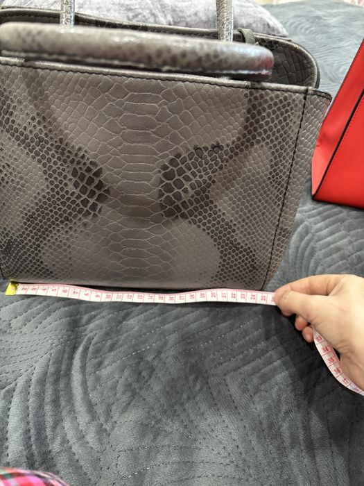 Продам сумку кожанную