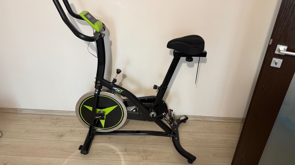 Bicicleta spinning DHS, volanta 10 kg