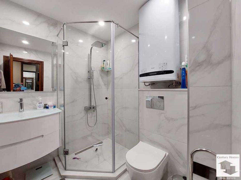 104957 Панорамен апартамент с 2 спални в центъра на Велико Търново