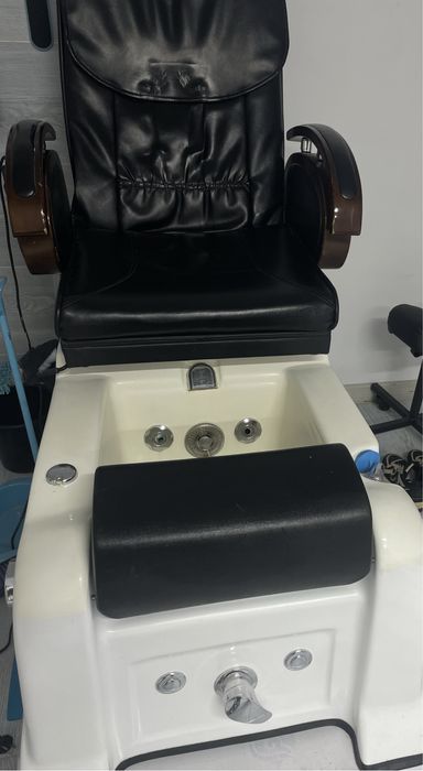 Продам педикюрное кресло