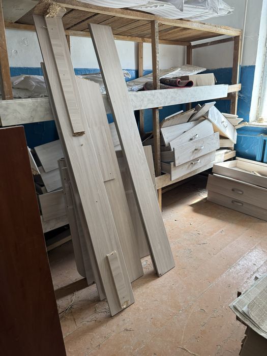 Продам крават оптом мебель 140 шт
