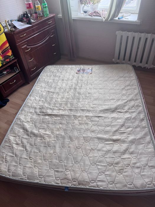 Продам матрас 1.90 на 1.50