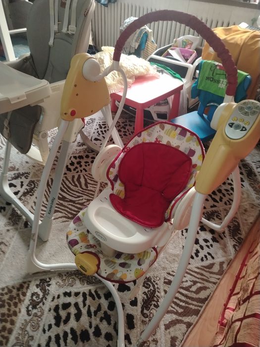 Качалка со столиком для детей музыкальная автоматическая