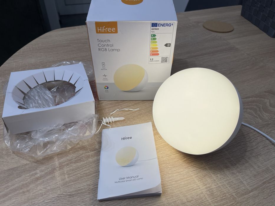 Нова Смарт Настолна Лампа Hifree T21 (RGB, Сензорна, Wi-Fi + Bluetooth)