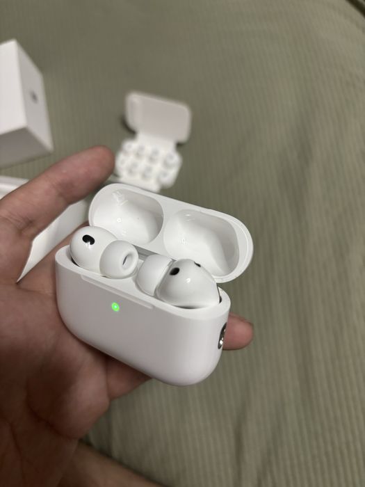 срочно продам airpods pro 3
