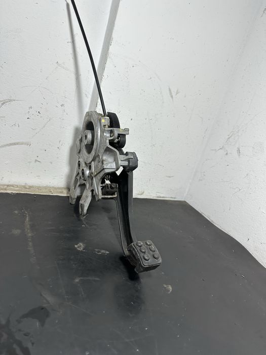 Pedala frana de mana Mercedes ML W164 ML320 ML280 ML350 3.0 cdi