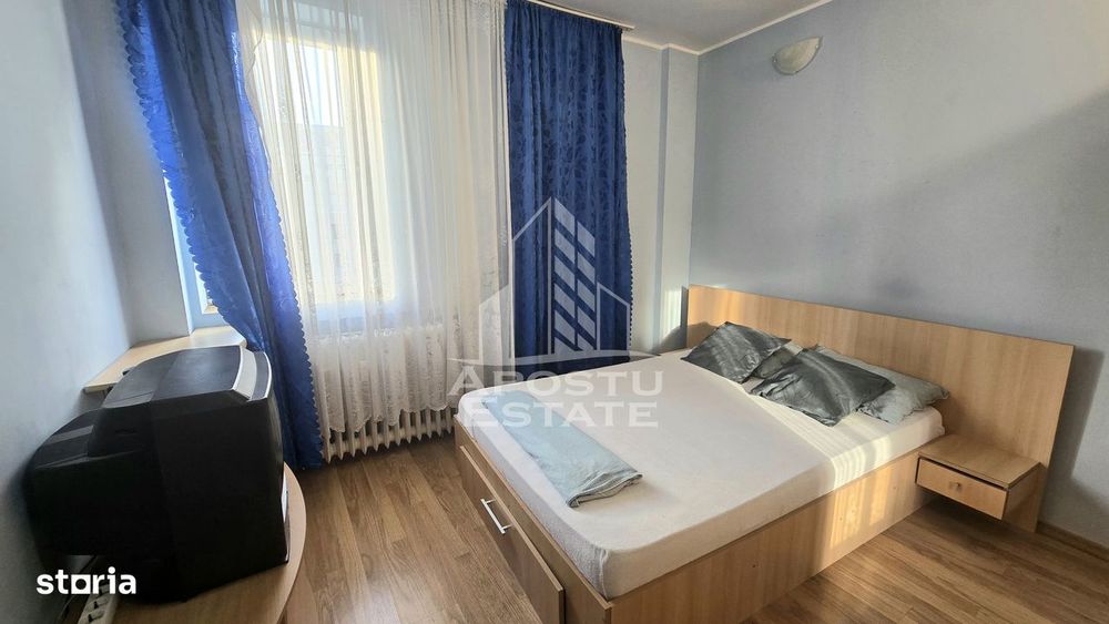 Apartament cu 4 camere si 2 bai, bloc cu lift, zona Circumvalatiunii