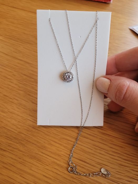 Сребърно колие с висулка