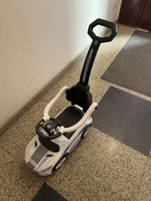 Детска кола с родителски контрол