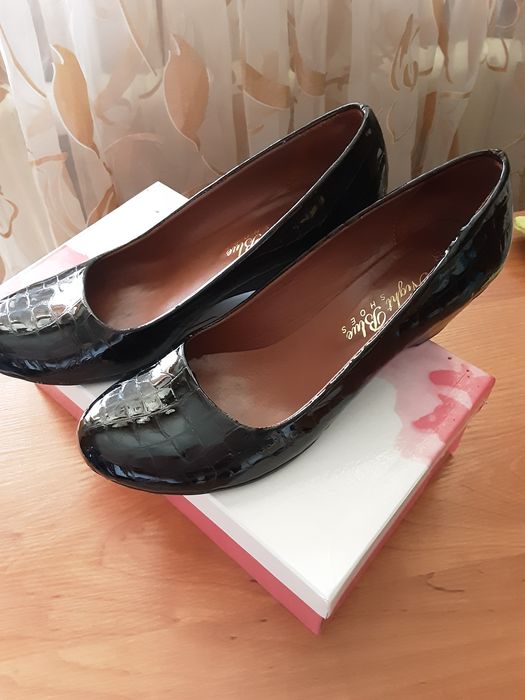 Женская весенняя обувь