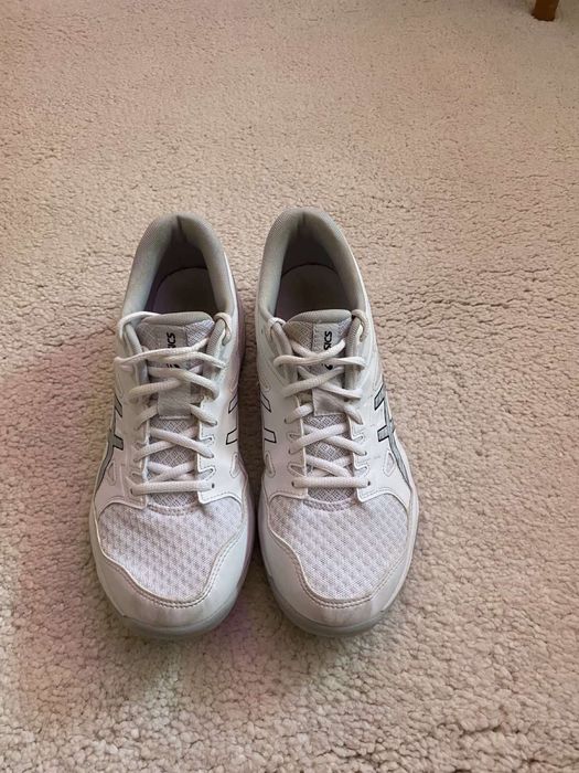 Дамски маратонки за волейбол ASICS GEL-ROCKET 11