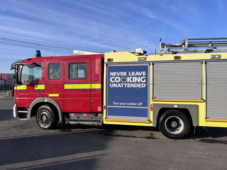 Masina de pompieri 4000L/6.000L apa