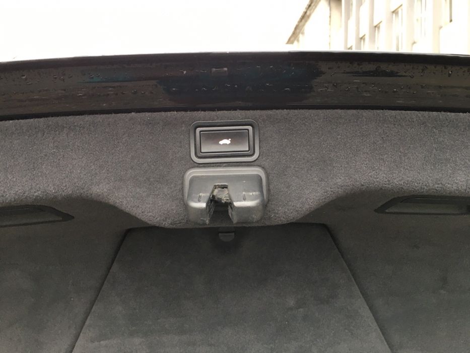 Audi S8 5.2i V10 **Ceramic**Alcantara**Bang Olufsen** Ауди С8 на части