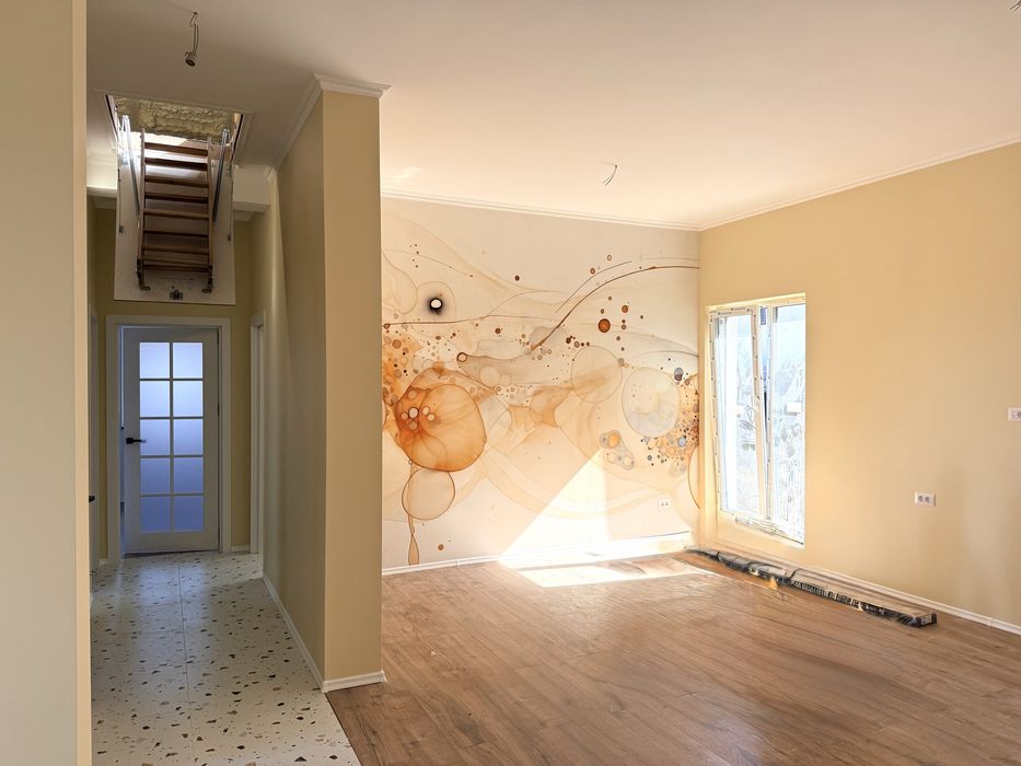 Casa parter, 90 mp, 3 dr, 2 bai, 500m teren, living+bucatarie, terasa, pod izolat ,centrala+incalzire in pardoseala,parcare 2 locuri,gard metalic