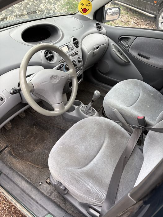 Toyota yaris 1.0i на части