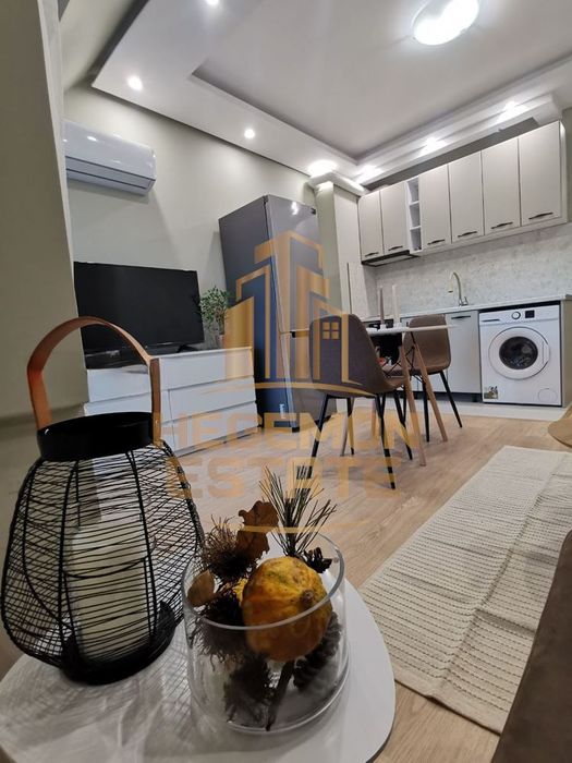 1-стаен, Варна-Възраждане 1