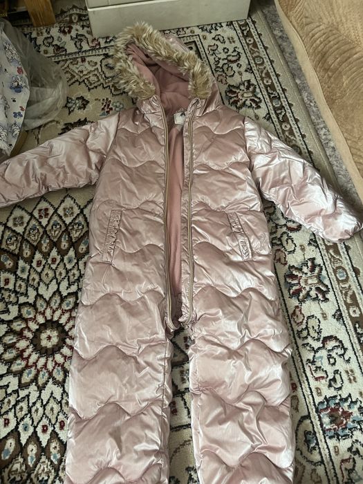 Продам детские комбинезоны