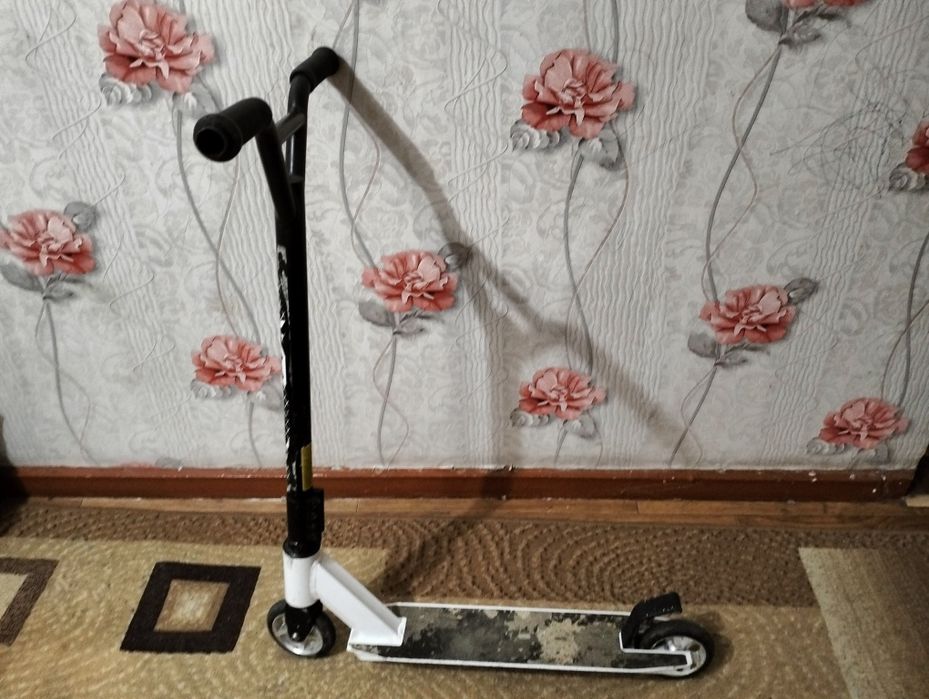 Продам самокат!!