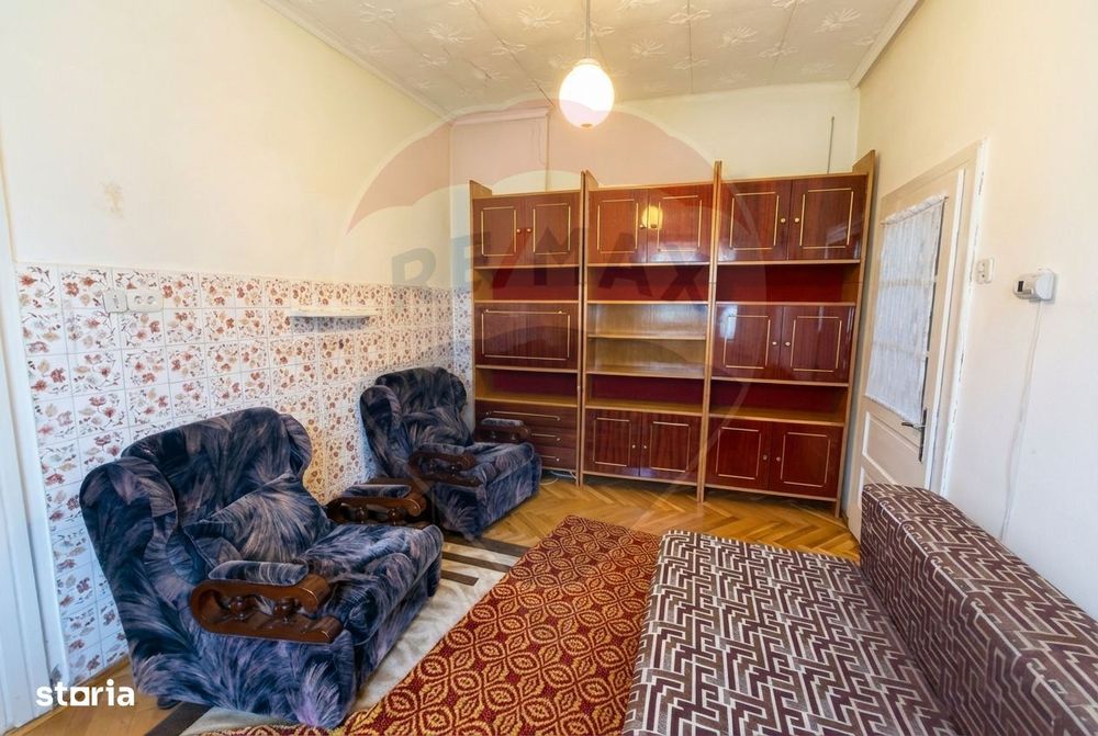 Casă cu 3 camere de vânzare pe str. Fabricii
