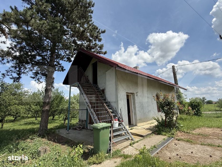 Teren cu livada si lac populat cu peste, 37.620 mp, zona Oar - Vetis
