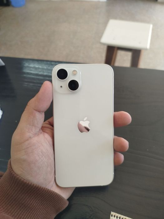Продам iPhone 13