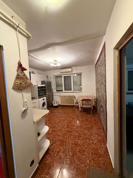 Vand Garsoniera spatioasa 30,5 mp