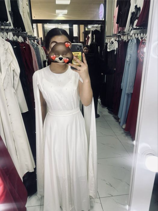 белые платье срочна сатыладв