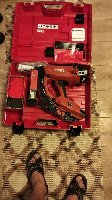 Pistol de ampuscat cuie beton Hilti cu butelie de gaz G X3 nou nouț