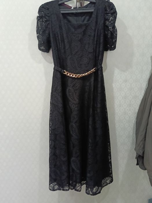 Продам платья в отличном состояний