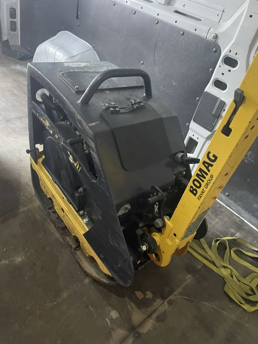 Placa compactoare BOMAG 235kg