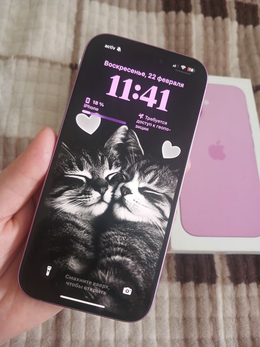 Продам Айфон 16 розовый 128