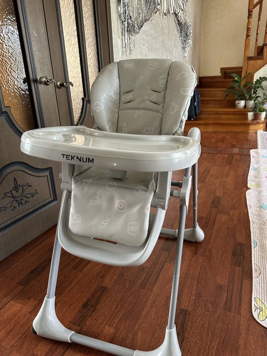 Детский стульчик для кормления