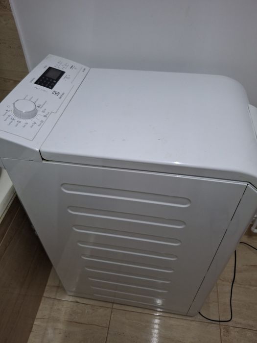 Masina spalat rufe Electrolux