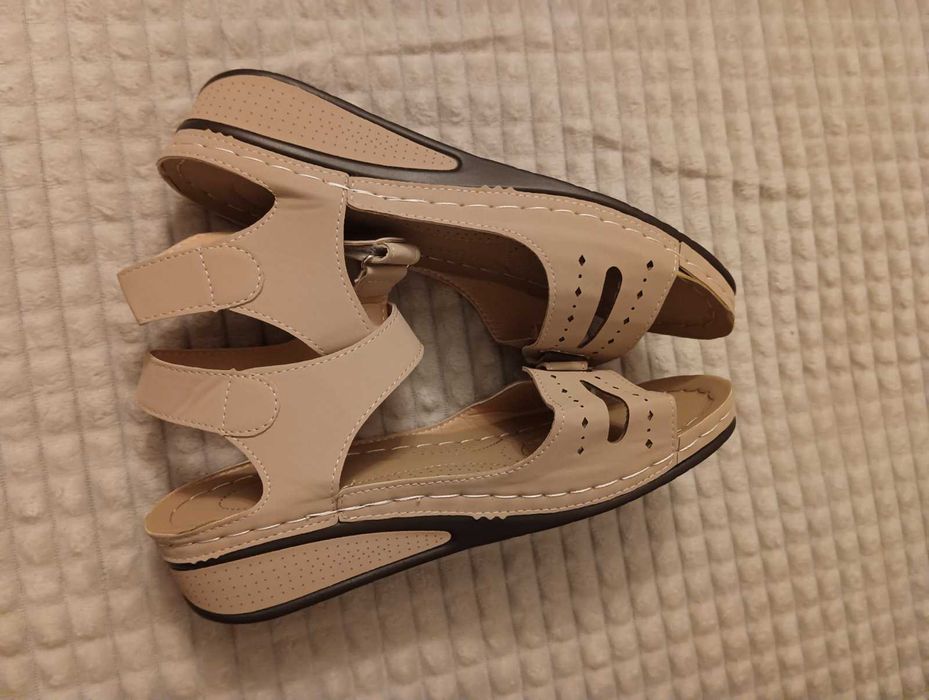 Дамски ортопедични сандали