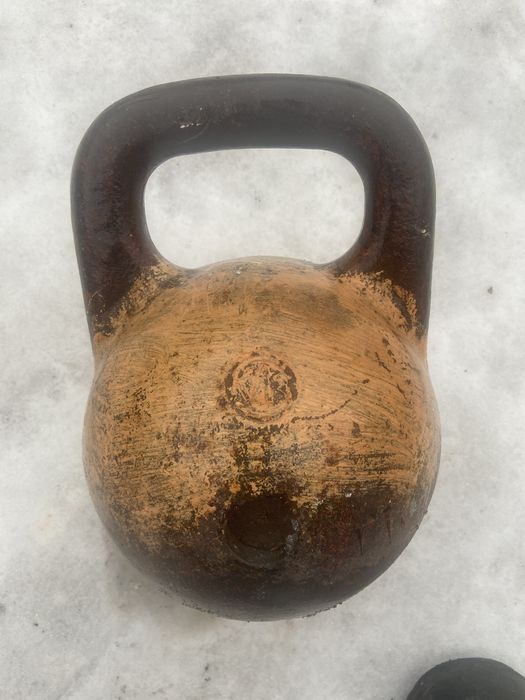 Продам гирю 32 кг