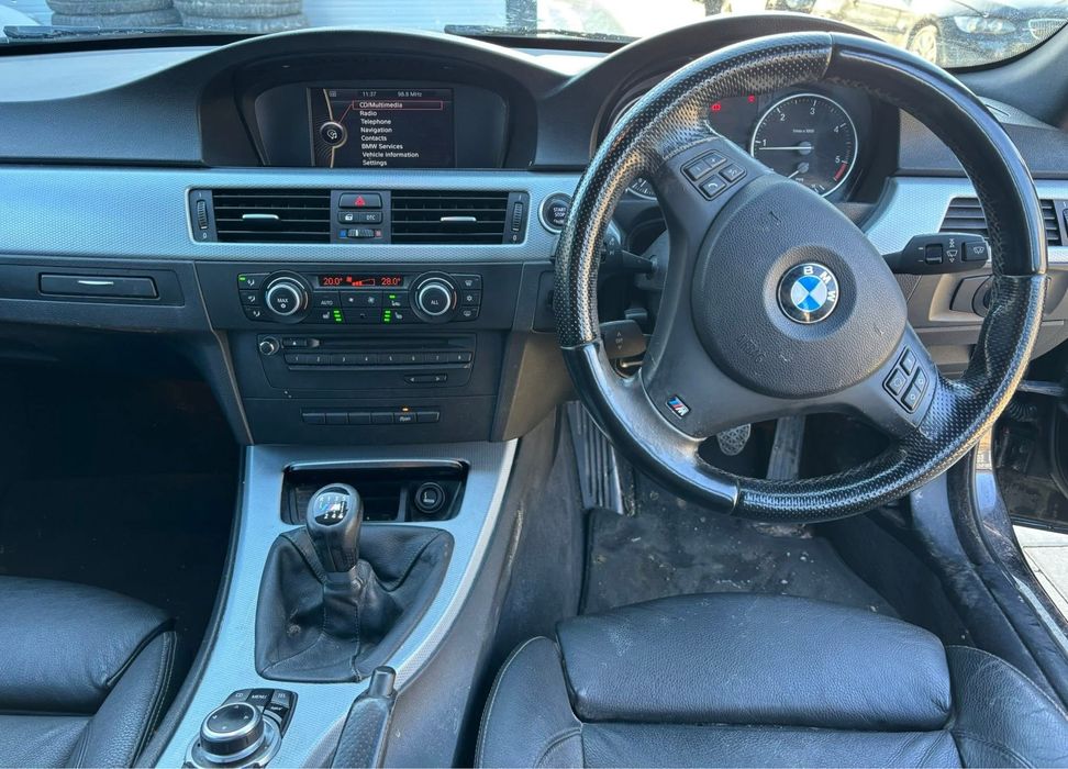 Dezmembrez BMW 320d LCI an 2009 N47 2.0d 177 cp,Recaro incalzit,xenon