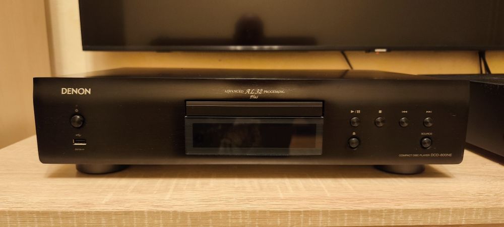 Продавам CD player Denon dcd800ne