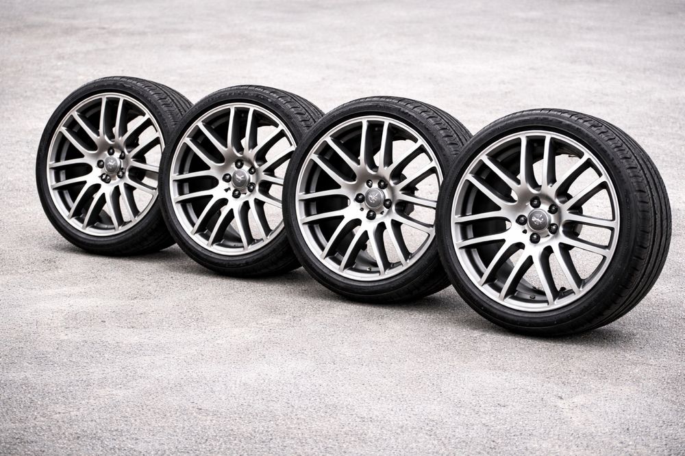 Алуминиеви джанти 17” с летни гуми 225/45 R17 – комплект