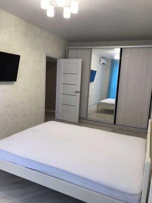 Дава се под наем Двустаен апартамент в София, Център - 55 кв.м за 402.39 € - Снимка #3