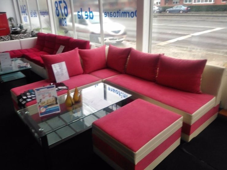 Vând colțar Diplomat Staer în stare impecabila + măsuță sticla