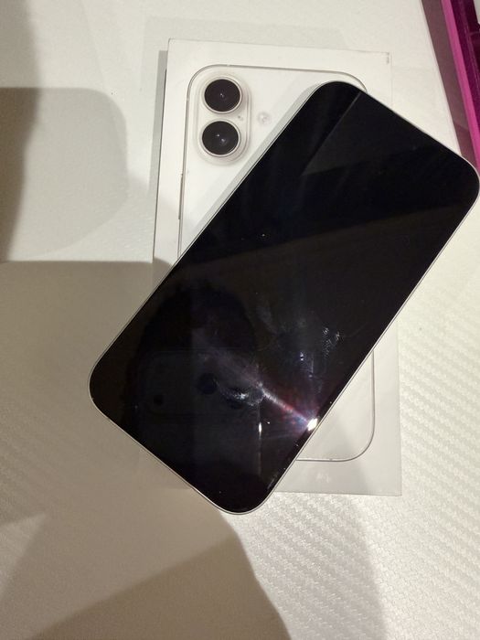 Продам Iphone 16 на 128gb
