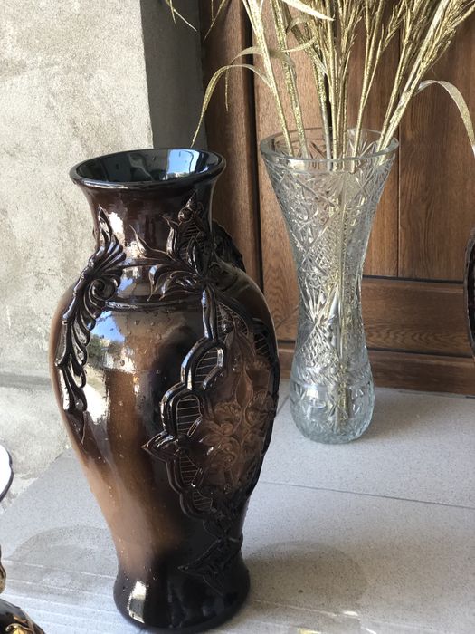 Продаю напольные декоративные вазы