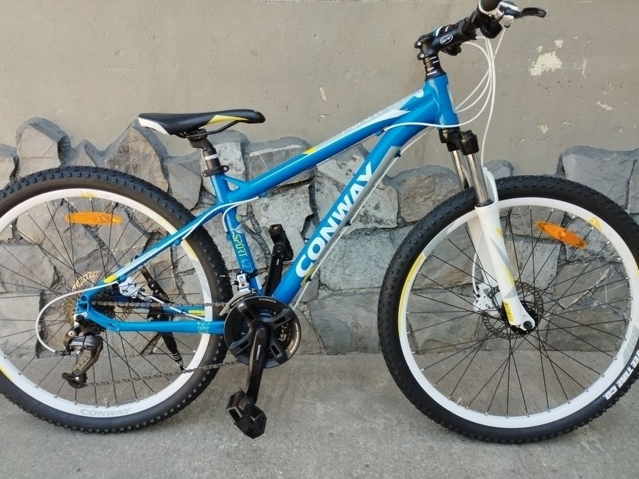 Bicicleta mountain bike pe 27.5 Germania