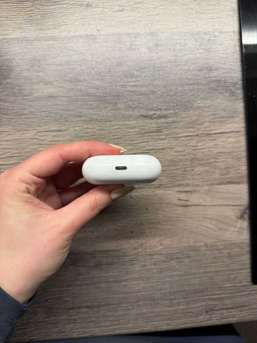 Захранваща кутия за AirPods 1st gen